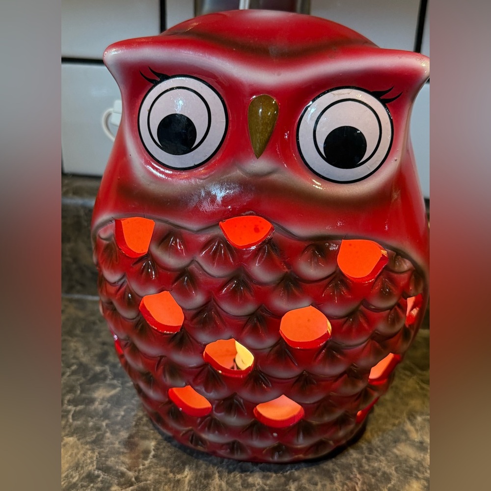 Vintage Red Owl ceramic lamp